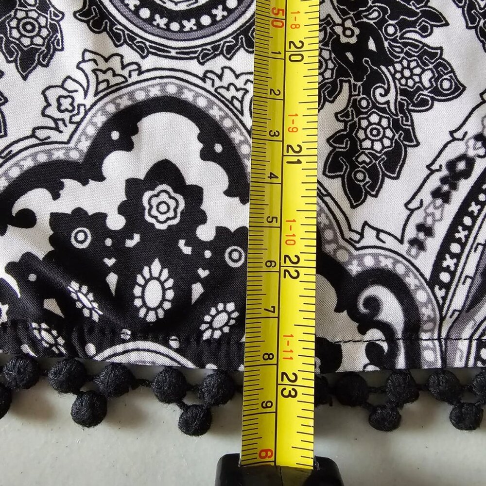 INC International Concepts Top M Black White Paisley Sleeveless Pom Pom Hem Trim - Picture 3 of 13